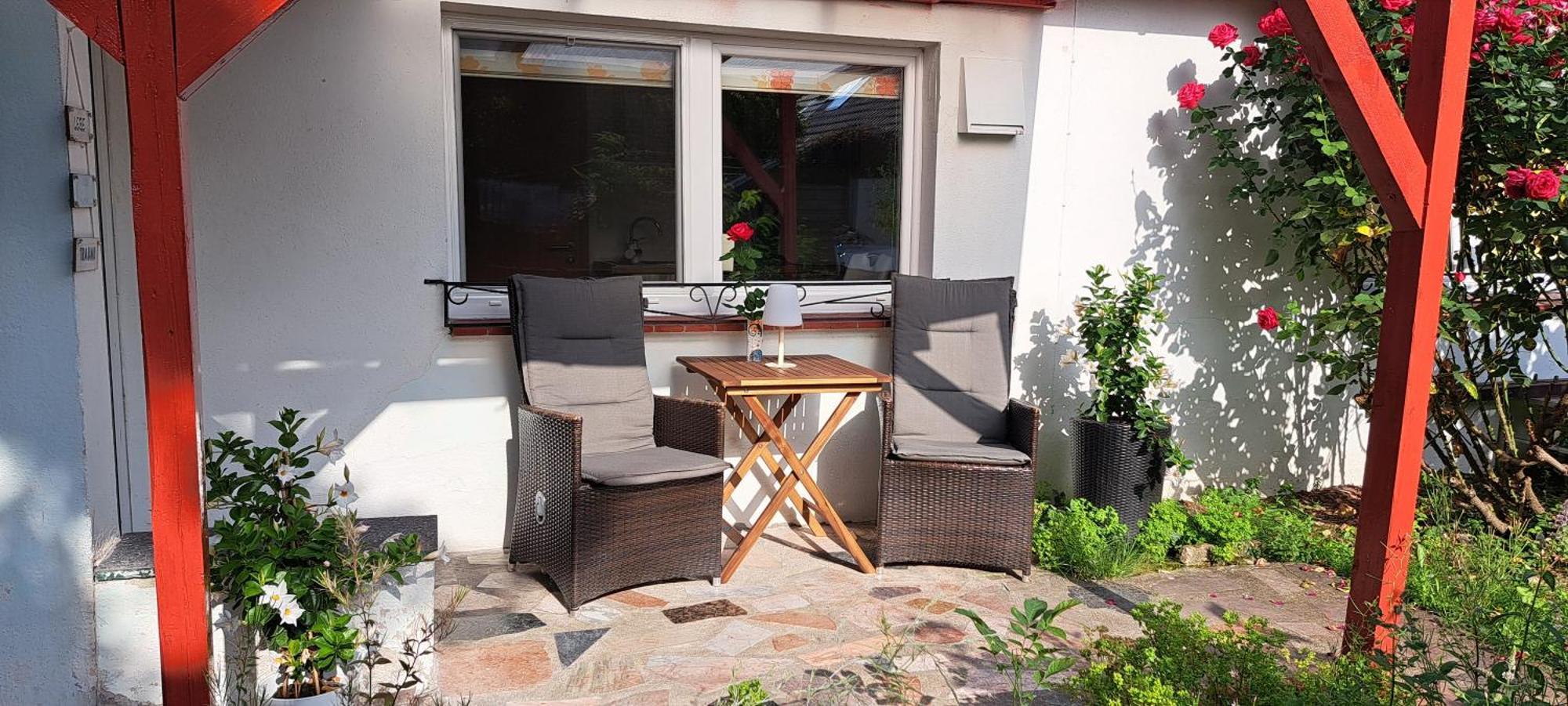 Bungalow An Der Tanne Mit Ueberdachter Terrasse Dusseldorf Bagian luar foto