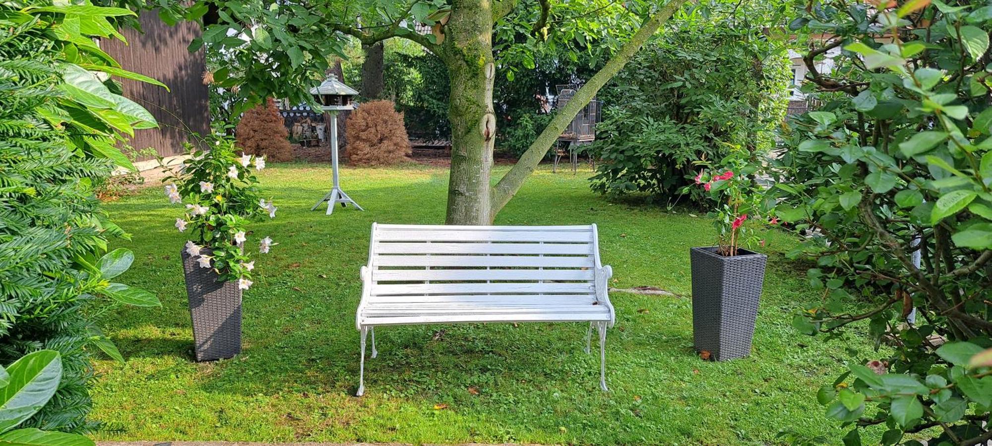 Bungalow An Der Tanne Mit Ueberdachter Terrasse Dusseldorf Bagian luar foto